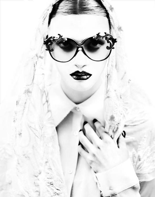 Moo Piyatombaskul Eyewear